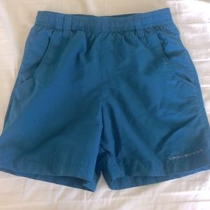 XS Columbia Omni-Shade boys backcast shorts